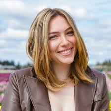 I'm happy to share that I am a month into my new role as a Financial  Analyst