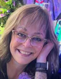 Elizabeth "Liz" Miller