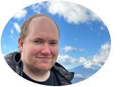 Andrew Luxton's Instagram, Twitter & Facebook