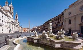 A few minutes walk from the most important ancient roman monuments, in a suggestive location with typical clubs and characteristic small restaurants where night life never ends. Piazza Navona Mit Vierstromebrunnen Der Schonste Platz In Rom