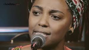 Após estourar com cota não é esmola, canção que a. Bia Ferreira Cota Nao E Esmola Ao Vivo No Estudio Showlivre Por Vento Festival 2018 V72 Youtube