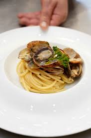 20 min spaghetti alle vongole. Ingredienti Spaghetti Alle Vongole Gli Spaghetti Con Le Vongole Al Purazi Una Bonta Della Cucina Di Mare Romagna A Tavola Questo Piatto Di Spaghetti Alle Vongole Riscuote Di Certo Molto