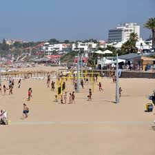 This list explores the top spots for surfing, sunbathing guincho beach is a wild expanse of sand and rocks on the coast between sintra and cascais, just at. Die Praia De Carcavelos Strand In Der Region Lissabon