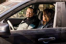 Special victims unit premiered september 27, 2002 and ended may 16, 2003 on nbc. Law Order Svu Season 20 Episode 22 Review Diss Tv Fanatic