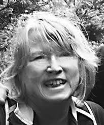 Robyn Kinsey's Instagram, Twitter & Facebook