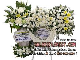 Toko bunga murah surabaya | saat ini banyak toko bunga surabaya, florist surabaya maupun daerah lainnya yang menyediakan jasa pengiriman untuk mempermudah anda mendapatkan momen. Toko Bunga Surabaya Bunga Papan Surabaya Buka 24 Jam Karangan Duka Cita Buket Jual Ucapan Selamat Pernikahan Wisuda Galeri Florist
