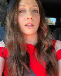 Chelsea peretti is a writer and comedian living in los angeles. Chelsea Peretti To Depart From Brooklyn Nine Nine Glitter Magazine