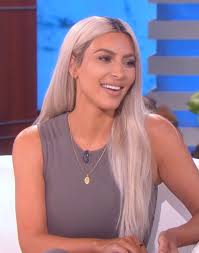 Pinterest Deborahpraha Kim Kardashian On The Ellen Degeneres Show Platinum Hair Color And Kim Kardashian Hair Blonde Hair With Roots Kim Kardashian Blonde