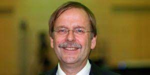 Seit 2013 geschäftsführer der bauakademie dr. Dfb Vizeprasident Dr Rainer Koch Ins Uefa Exekutivkomitee Gewahlt Mspw Media Sportservice