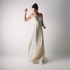 Посмотрите твиты по теме «#hochzeitskleid» в твиттере. Leinen Brautkleid Einfache Hochzeitskleid Moderne Etsy