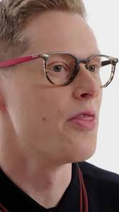 Sleight of hand expert Ben Seidman demonstrates the various tricks and  tools “gambling cheats” may use