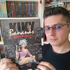 🖤Holaaa!! Hoy les traigo la reseña de “Kiky Bananas y otras historias” de  Karto @karto.claudio_romero y publicado por @ocholibroseditores 📚 Sinopsis  📚 Este libro recopila lo mejor de la obra de Claudio “