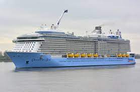Quantum of the seas cruise ship deck plan has 2095 staterooms for 4819 passengers served by 1300 crew. Quantum Of The Seas Wikipedia