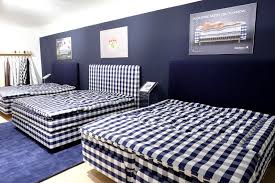 Beide trends bedient die schwedische bettenmanufaktur hästens in perfektion. Schwedische Premium Marke Hastens Bei Ochmann Quartier Wilhelmsstrasse
