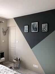 Sekiranya dinding ruang tamu anda dicat dengan cat matte, menambahkan jalur mendatar yang lebar akan menimbulkan sedikit tekstur. 14 Idea Corak Geometri Lawa Untuk Feature Wall Rumah Boleh Cat Sendiri Jer Ilham Dekorasi