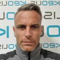 50+ "Tom Bisson" profiles