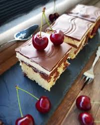 Weltbeste Donauwellen Sooooo Saftig Und Lecker Kuchen Rezepte Kuchen Ohne Backen Kuchen Rezepte Einfach