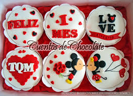 Cupcakes X6 Personalizados Tema Besito De Aniversario Mickey Y Minnie Pasteles De Aniversario Novios Cupcakes Aniversario Amor Cupcakes Decorados Con Fondant