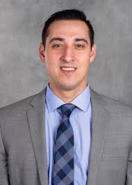 W W W . E V E R E T T S I L V E R T I P S . C O M