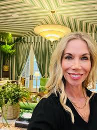 A Look Inside the “picture perfect” Showhouse 📸 🌸 I had the opportunity  to tour The FLOWER Magazine Designer Showhouse, in Nashville, and wow —  it's a design lover's dream. ✨ 23