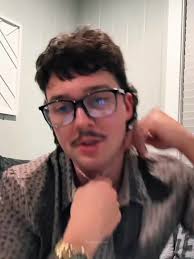 Why Did Tommy Davis Drop Out of The Army