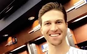 The Mane Man: Jacob deGrom Debuts Unfamiliar Look