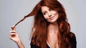 Red hair may be bold, but auburn is its rich, super flattering cousin. 20 Dark Red Hair Colors To Try For 2021 All Things Hair Us