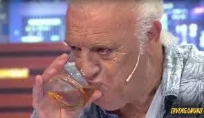 Alfio basile and mario carrillo,. Tomando Whisky Con El Coco Basile