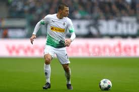 Date of birth (age) 27/08/1992 (28) height 175cm. Aktuelles Uber Borussia Monchengladbach Blitzcomeback Von Stefan Lainer Beim Bvb