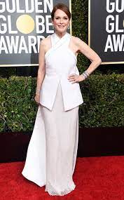 Rs 634x1024 190106162518 634 2019 Golden Globes Red Carpet Fashions Julianne Moore Wepick