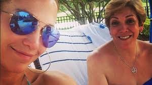 Britney Spears este din nou o femeie singura, dupa ce s-a despartit de David  Lucado. Declaratiile apropiatilor artistei