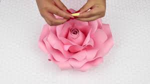 Leer más karla april 27, 2021 april 27, 2021 como hacer flores flores flores en foamy flower paper flower papers hazlo tu mismo manualidades manualidades con foamy manualidades faciles uncategorized como hacer una flor en cartulina paso a paso para decorar How To Hang Paper Flowers On Fabric My Wedding Flower Backdrop Hanging Paper Flowers Paper Flower Kit Paper Flowers