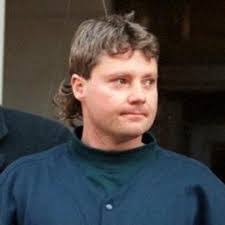 Vicky Cushman's Instagram, Twitter & Facebook