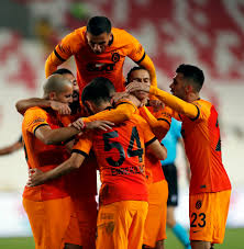 Dakikasında rakibini kaçırması sonucu psg öne geçme fırsatı yakaladı. Super Lig Sivasspor Galatasaray Mac Sonucu Ozet Gol Videosu Ve Karsilasmadan Detaylar