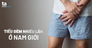Tiểu đêm 2 lần có sao không? Nguyên nhân và yếu tố ảnh hưởng