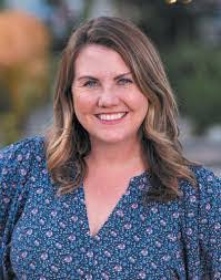 Barbara Pflaumer's Instagram, Twitter & Facebook