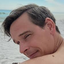 Aaron Tew's Instagram, Twitter & Facebook