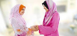 Mimpi bersalaman di waktu lebaran biasanya muncul dari kenangan dan ingatan. Siapa Yang Kita Boleh Bersalam Semasa Hari Raya Nanti Ini Penjelasan Mufti