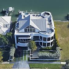 Is the current quarterback of the tampa bay buccaneers and former quarterback of the new england patriots. Tom Brady Gisele Bundchen S House In Clearwater Fl Google Maps 3