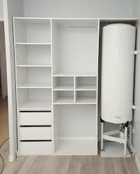 Dressing Sur Mesure Pour Chambre Avec Ballon D Eau Chaude Compose De Plusieurs Rangements Eta Ballon Eau Chaude Ballon D Eau Rangement Tiroir Salle De Bain
