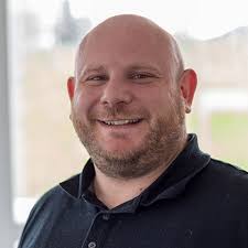 EM e-mobility: Kontakt