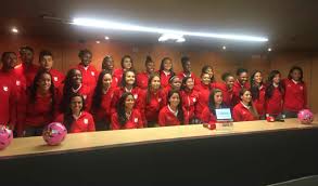 Las actuales campeonas llegaron a 16 puntos, son líderes absolutas del grupo a y aseguraron su … Independiente Santa Fe Presento Su Equipo Femenino Para El 2020 La Fm