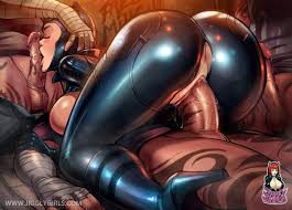 Реалистичный косплей Женщины-кошки восхитительными формами