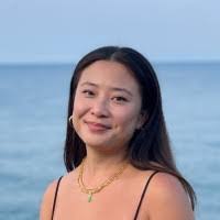 Kali Curtis's Instagram, Twitter & Facebook