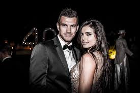 Maybe you would like to learn more about one of these? Dzeko Parla La Moglie Restare A Roma E Stata Una Scelta Di Edin Stiamo Bene Qui Video Laroma24 It Tutte Le News Notizie Approfondimenti Live Sulla As Roma
