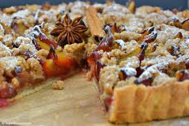 2 kg kommen in das zwetschgenmus, 1,5 kg sind für den kuchen und den rest essen wir so zwischendurch. Zwetschgentarte Mit Spekulatius Streusel Tarte Aux Quetsches Et Streusel Speculoos La Paticesse Der Patisserie Blog