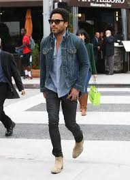 1001 Idees Tatouage Rose Comment Porter Une Chemise En Jean Comme Ca Style Brut Chemise En Jean Veste Denim Homme