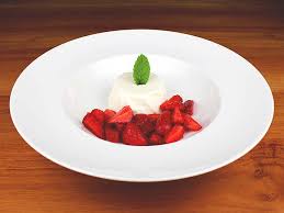 Joghurtmousse Mit Erdbeeren Rezept Suedtirol Kompakt Com