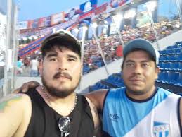 'kanal' bölümünde yayın kanalını kendiniz değiştirebilirsiniz. Murio Un Hincha De Atletico Tucuman Que Volvia De Paraguay Tras Ver A Su Equipo Infobae