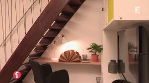 Les solutions sont nombreuses pour optimiser cet espace trop peu aménagé. Deco Amenager L Espace Sous L Escalier Ccvb Youtube